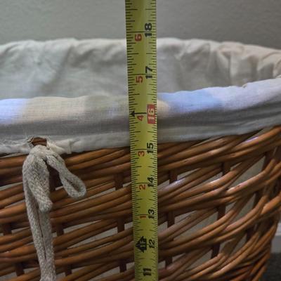 (2) Nesting Baskets