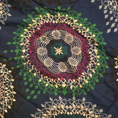 Full or Queen Comforter