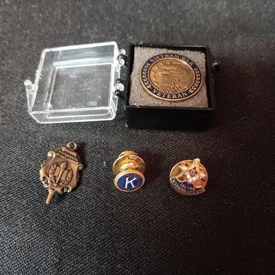 MASONIC, KIWANIS AND OTHER PINS
