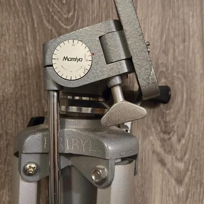 Mamiya Heavy Duty Camera Tripod