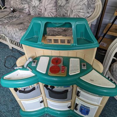 American Plastic Children's Kitchen