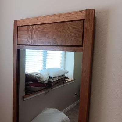 BASSETT FURNITURE 6 DRAWER DRESSER WITH MIRROR