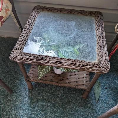 Outdoor/Indoor Patio Table