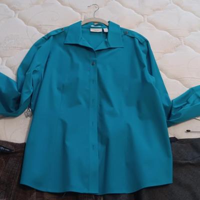 LADIES TALBOT SKIRTS AND CHICO'S SHIRTS
