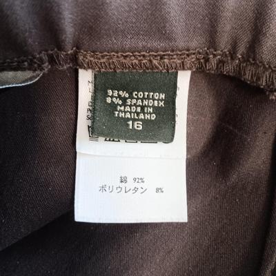 LADIES NAME BRAND PANTS AND SHIRTS