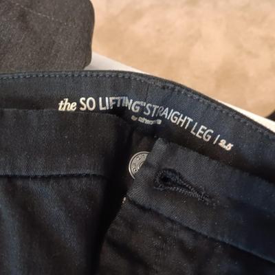 LADIES JEANS AND PANTS PLUS 2 BLOUSES