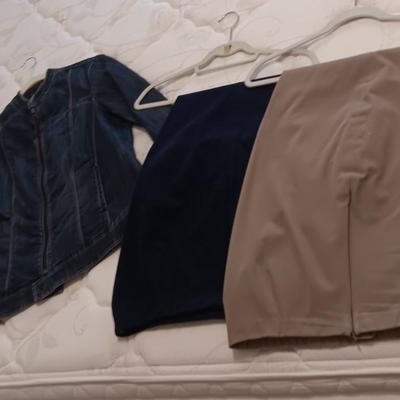 LADIES DENIM JACKET AND 2 PAIRS OF PANTS