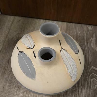 Gray Feather Vessel