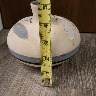 Gray Feather Vessel