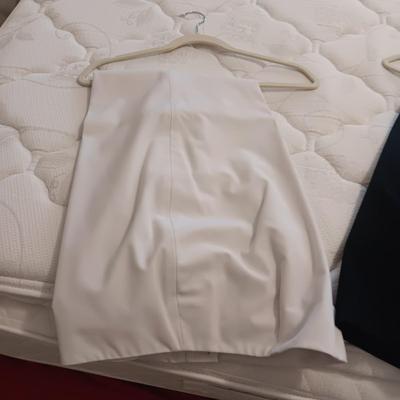 CHICO'S LIGHT JACKET AND 2 PAIRS OF PANTS