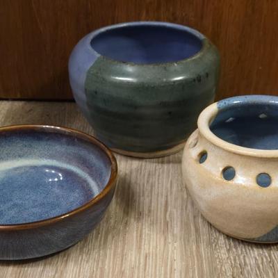 (3) Pieces of Pottery