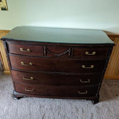 4 Drawer Dresser With Glass Top