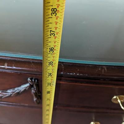 4 Drawer Dresser With Glass Top