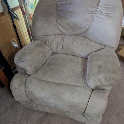 Mechanical Rocking Recliner