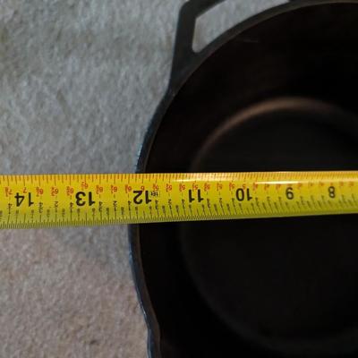Lodge Cast Iron Serving Pot Dutch Oven with Dual Handles