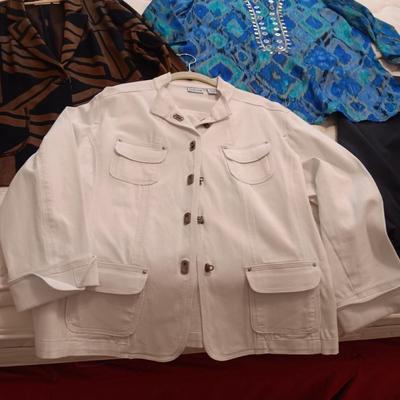 LADIES LIGHTWEIGHT JACKETS, SHIRTS AND A PAIR OF PANTS