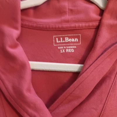 LADIES LIGHTWEIGHT JACKETS, SHIRTS AND A PAIR OF PANTS