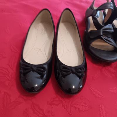 LIKE NEW LADIES CLARKS SOMERSET & ARTISAN SHOES