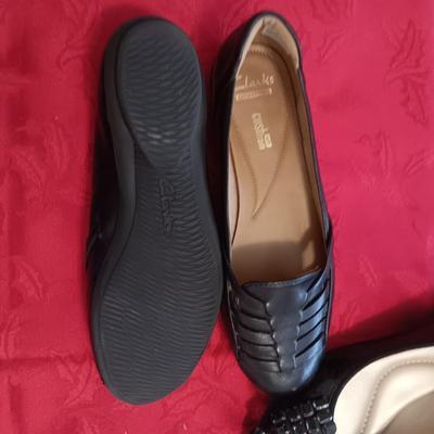 ALEX MARE DRESS SHOES W/RHINESTONE BOWS (7 1/2) AND CLARKS CASUAL SHOES (7 1/2)