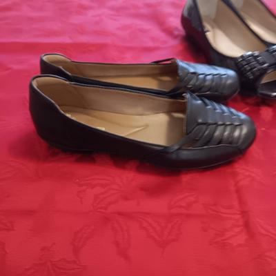 ALEX MARE DRESS SHOES W/RHINESTONE BOWS (7 1/2) AND CLARKS CASUAL SHOES (7 1/2)