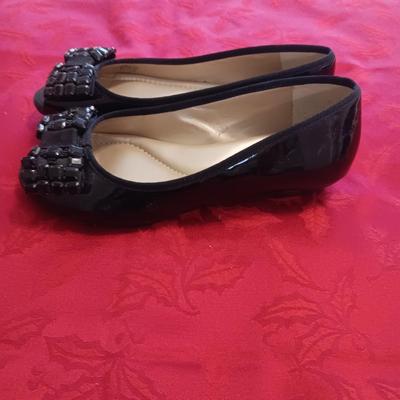 ALEX MARE DRESS SHOES W/RHINESTONE BOWS (7 1/2) AND CLARKS CASUAL SHOES (7 1/2)