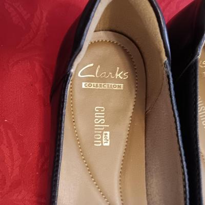 ALEX MARE DRESS SHOES W/RHINESTONE BOWS (7 1/2) AND CLARKS CASUAL SHOES (7 1/2)