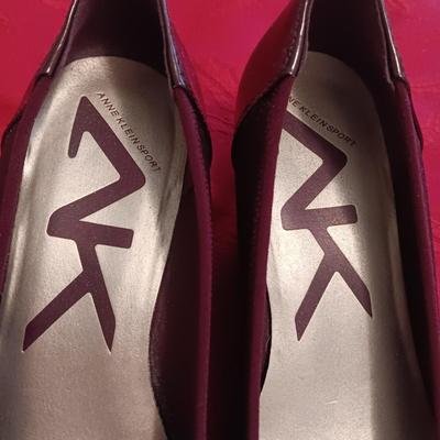 LIKE NEW ANNE KLEIN DRESS SHOES (8) & COBB HILL CASUAL SHOES (7 1/2)