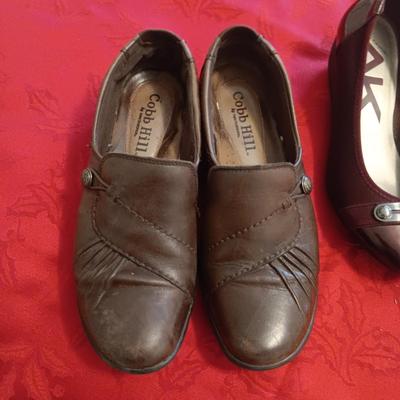 LIKE NEW ANNE KLEIN DRESS SHOES (8) & COBB HILL CASUAL SHOES (7 1/2)