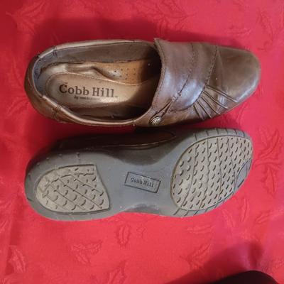 LIKE NEW ANNE KLEIN DRESS SHOES (8) & COBB HILL CASUAL SHOES (7 1/2)