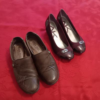 LIKE NEW ANNE KLEIN DRESS SHOES (8) & COBB HILL CASUAL SHOES (7 1/2)