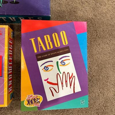 GUESSTURES, KNOWLEDGE AND TABOO GAMES