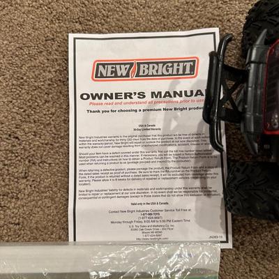RC JEEP, TANK W/ARMY MEN, ROOK AND COOTIES