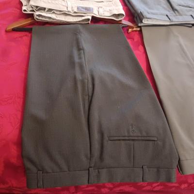 3 PAIRS OF MEN'S DRESS PANTS (38) AND LL BEAN TAN DENIM PANTS (36 30)