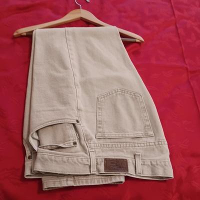 3 PAIRS OF MEN'S DRESS PANTS (38) AND LL BEAN TAN DENIM PANTS (36 30)
