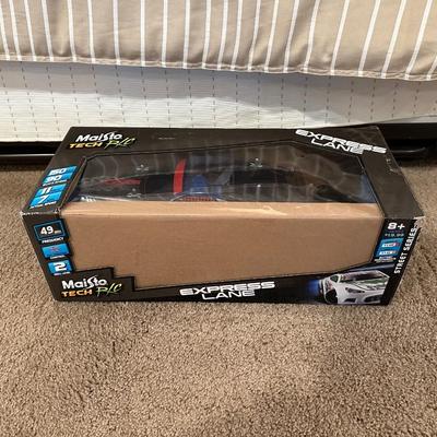 MAISTO TECH RC CAR