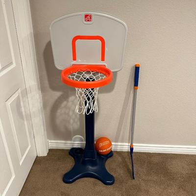 BASKETBALL, PLASTIC HOCKEY STICK AND KNEE PADS
