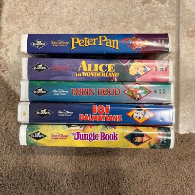 WALT DISNEY MOVIES IN CLAMSHELL CASES