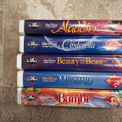 WALT DISNEY MOVIES IN CLAMSHELL CASES