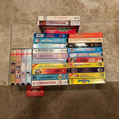 LARGE COLLECTION OF CHILDREN'S MOVIES ON VHS