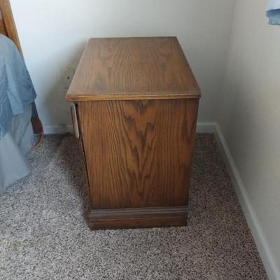 AVERY WOODEN NIGHTSTAND