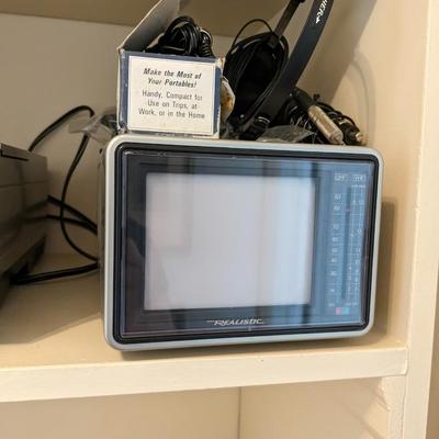 Vintage Realistic Portavision 16-108, Works!