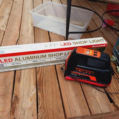 NEW 4' SHOP LIGHT AND AUTO COMPRESSOR
