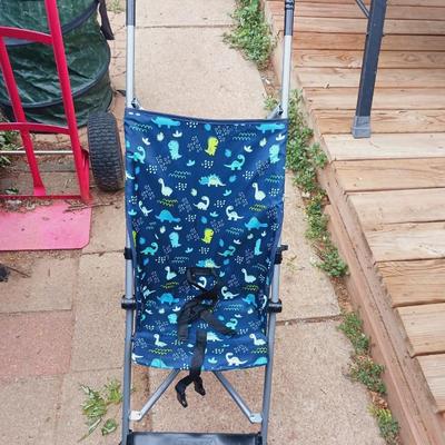 FOLDING UMBRELLA STROLLER