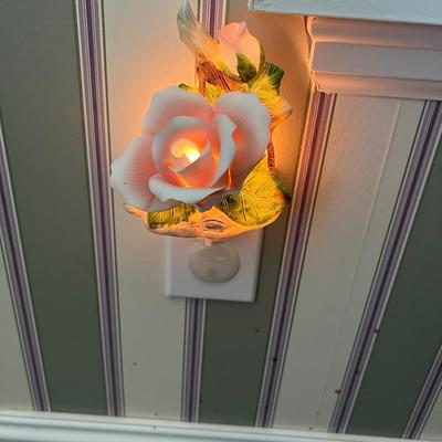 Vintage Floral Ceramics lot