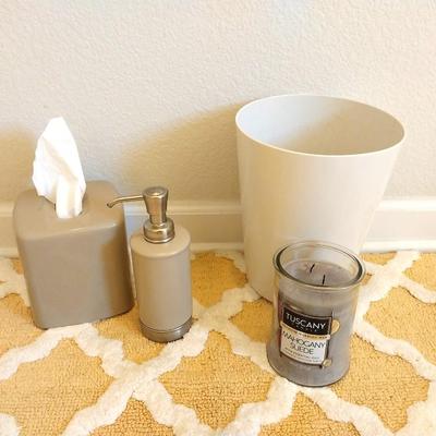 BATHROOM ACCESSORIES-BATHMAT-DECORATIVE BATHTOWELS