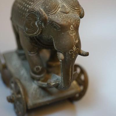 ANTIQUE BRASS EASTERN INDIA ELEPHANT ON WHEELS
