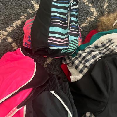 Women’s Size M Clothing