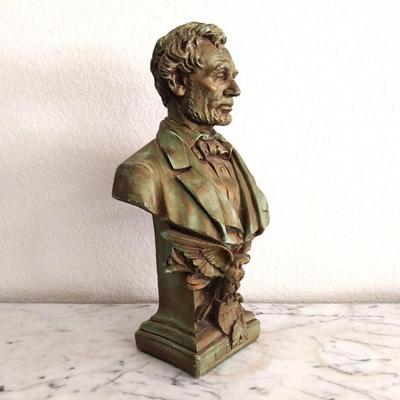 LINCOLN STATUE FIGURINE
