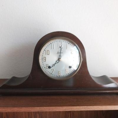 VINTAGE 8 DAY MANTEL CLOCK BY SESSIONS CLOCK COMPANY