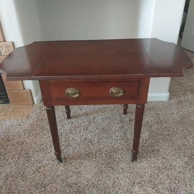 WOODEN DROPLEAF SIDE TABLE WITH DRAWER